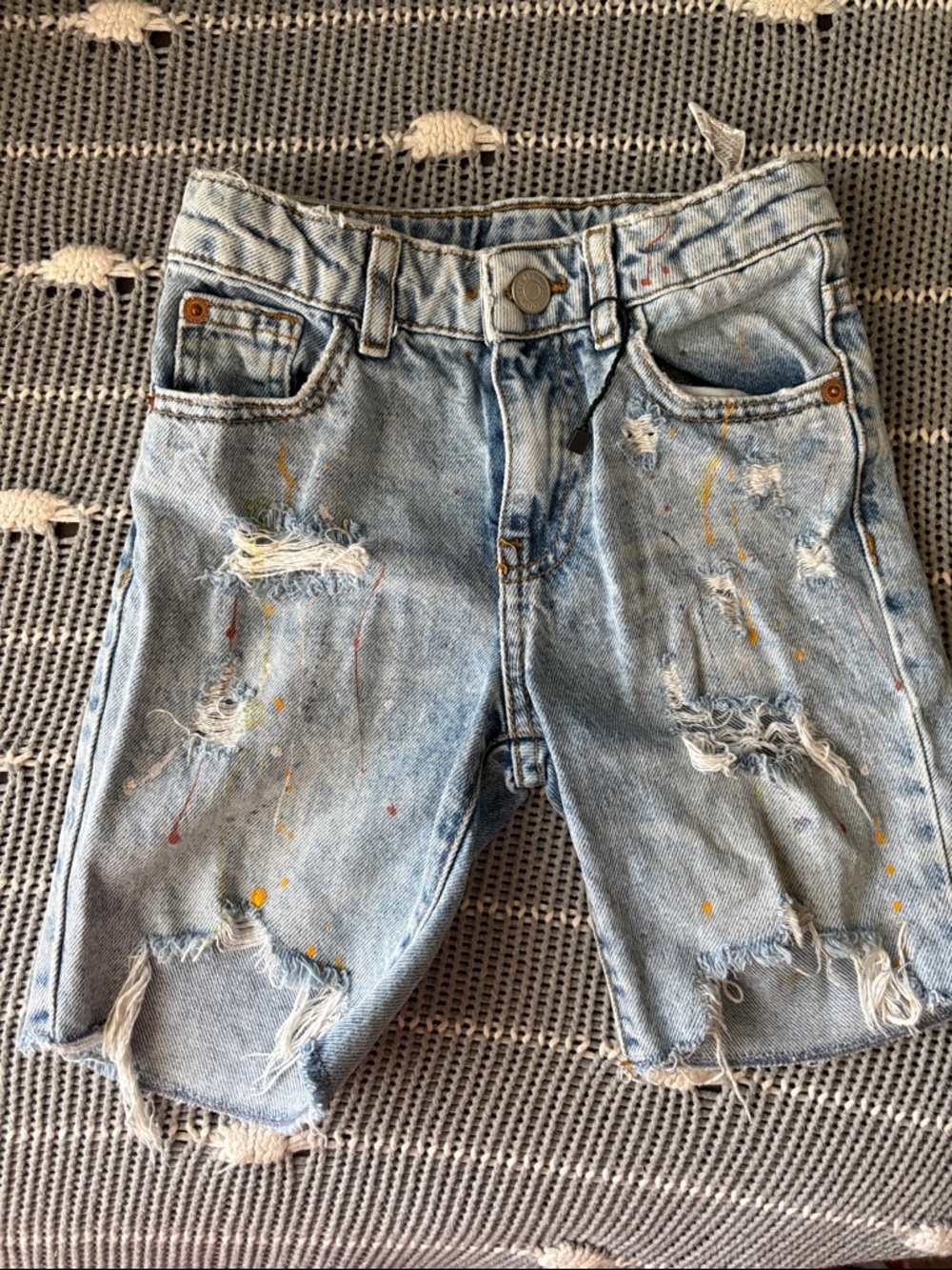 Boys Zara Distressed Light Wash Denim Shorts with Paint Splatter